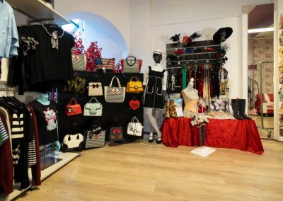 Obscene Store Kiel - Gothic, Rockabilly, Vintage, Alternative Fashion und Retro Mode (20's - 70's)